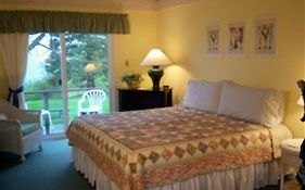 High Tide Inn On The Ocean, Motel And Cottages